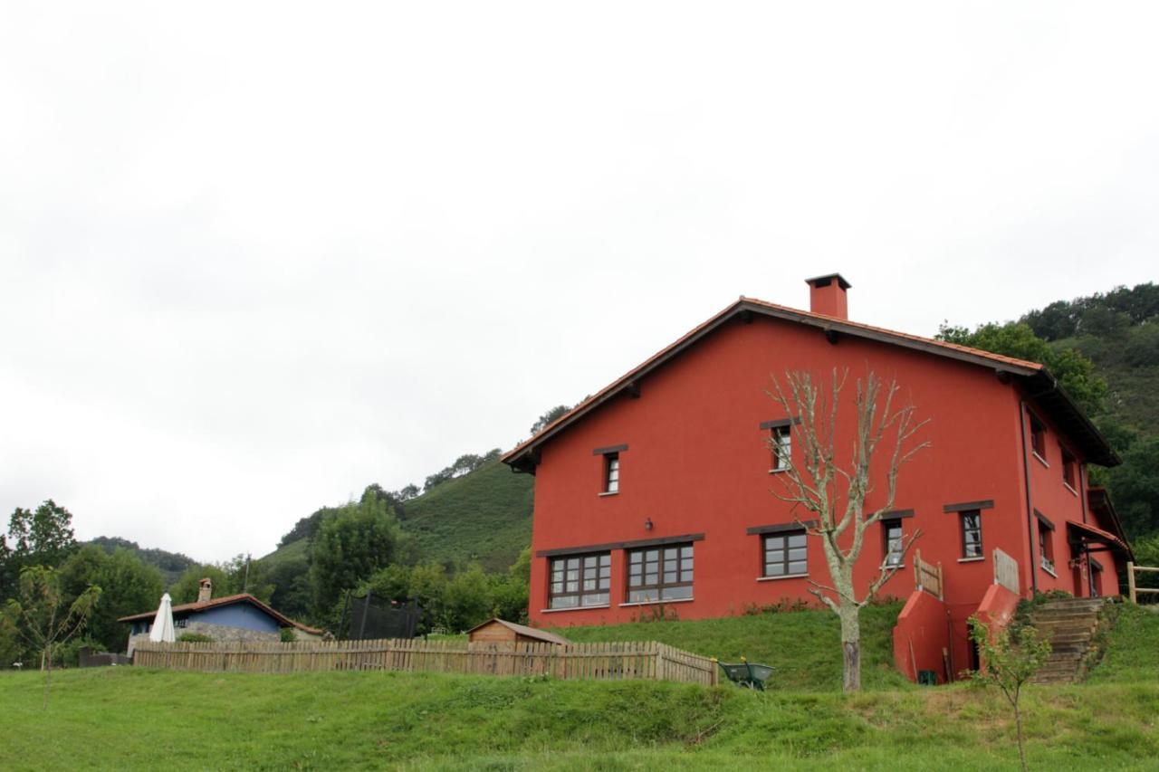 Gasthaus La Casona De Torio Exterior foto